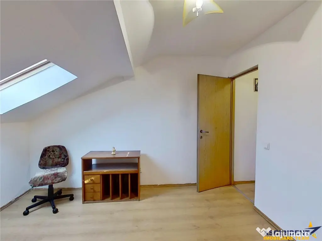 Rezidenta pe doua nivele, cu 3 camere, eficenta energetic, G 