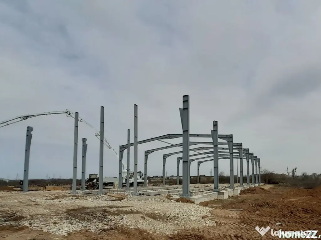 Doua hale noi alaturate - zona Drumul Intre Tarlale - Oxi... 