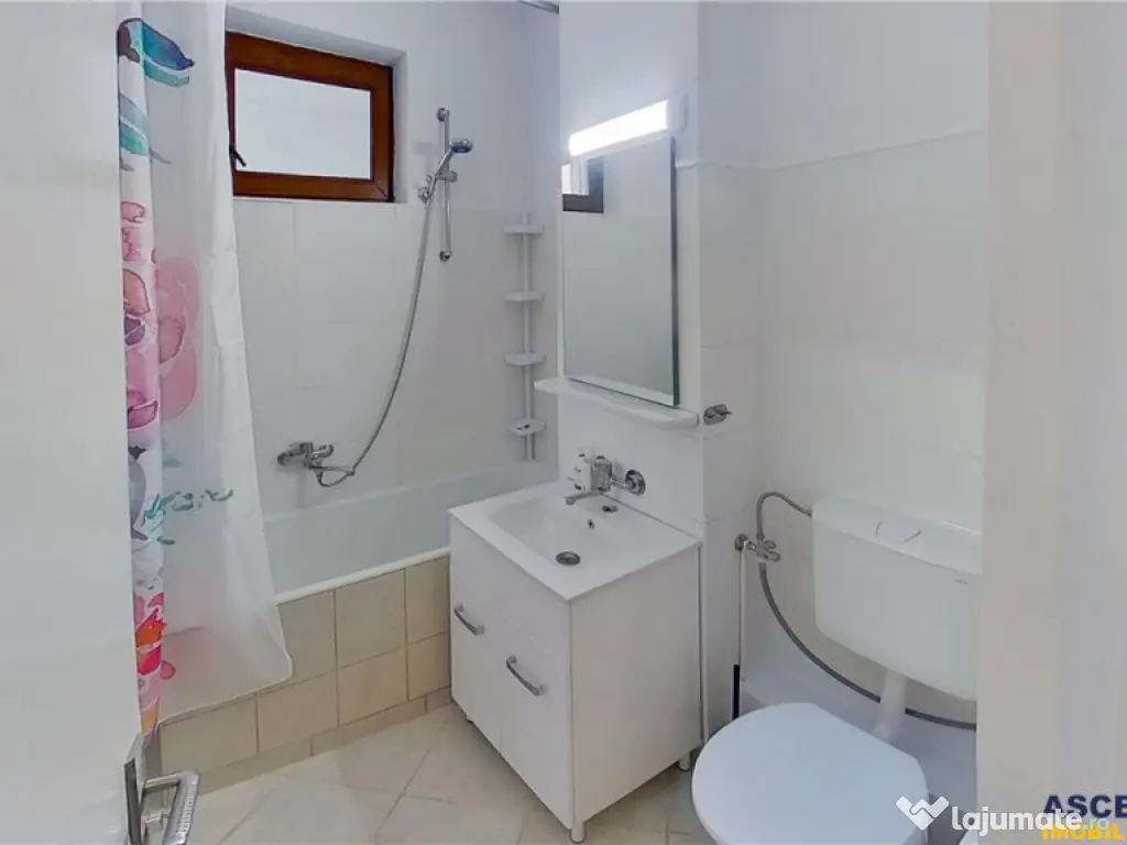 Apartament 2 camere, luminos, pe 70mp, Ultracentral, Brasov.