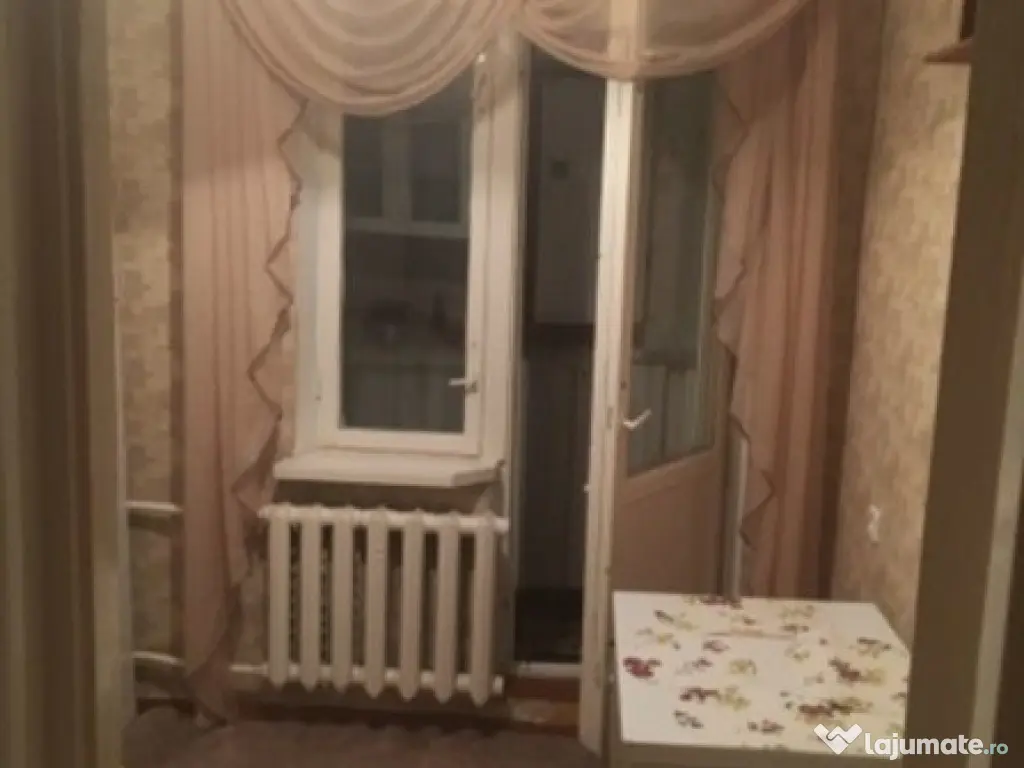 Garsoniera zona Titan-stradal pe bd. Camil Ressu