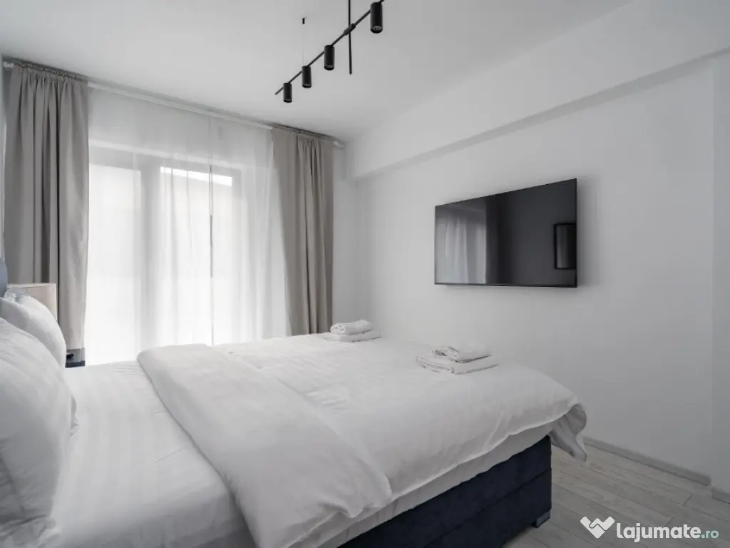 3 camere, 2 bai, NOU, centrala proprie, decomandat, LA CHEIE 