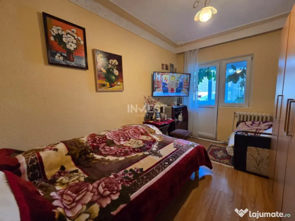 DE VANZARE-APARTAMENT 4 CAMERE-DECOMANDAT-DACIA 