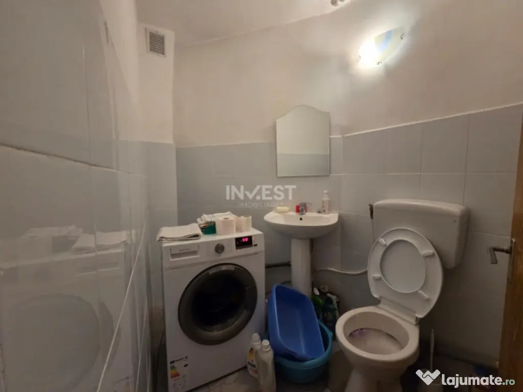 DE VANZARE-APARTAMENT 4 CAMERE-DECOMANDAT-DACIA 