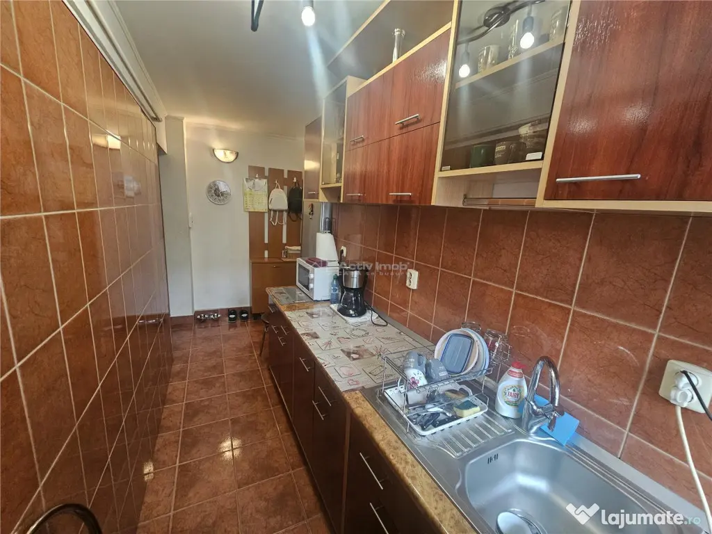 Resita, 3 Cam. Mobilat Utilat, Et. 2, Micro 3 