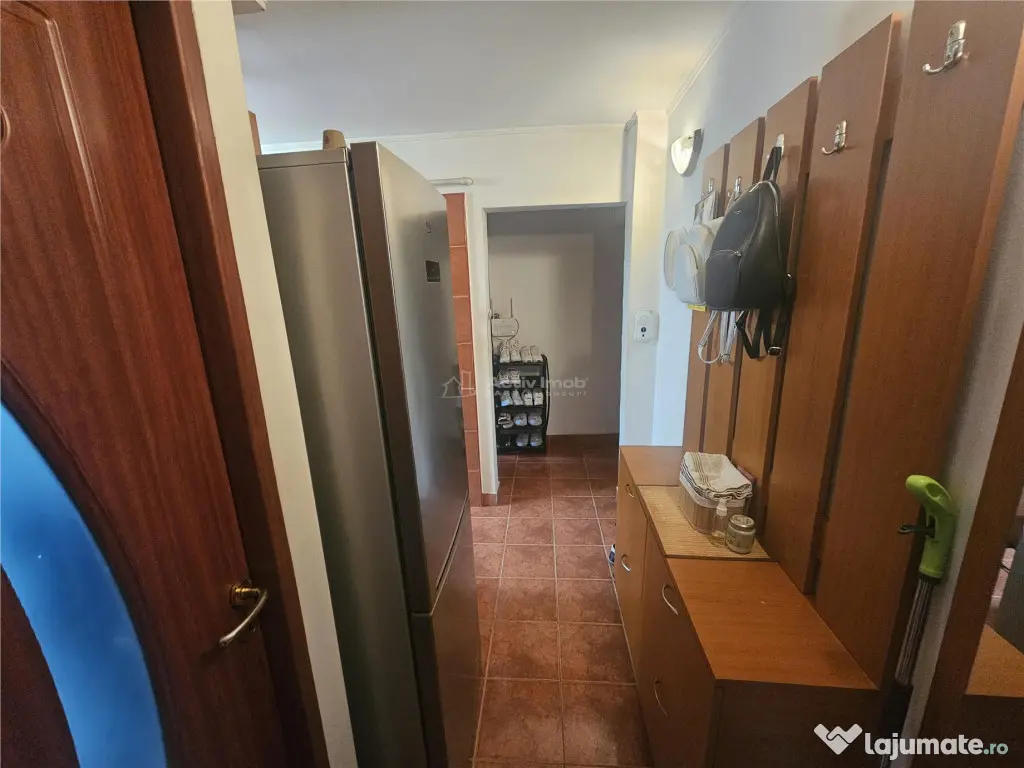 Resita, 3 Cam. Mobilat Utilat, Et. 2, Micro 3 