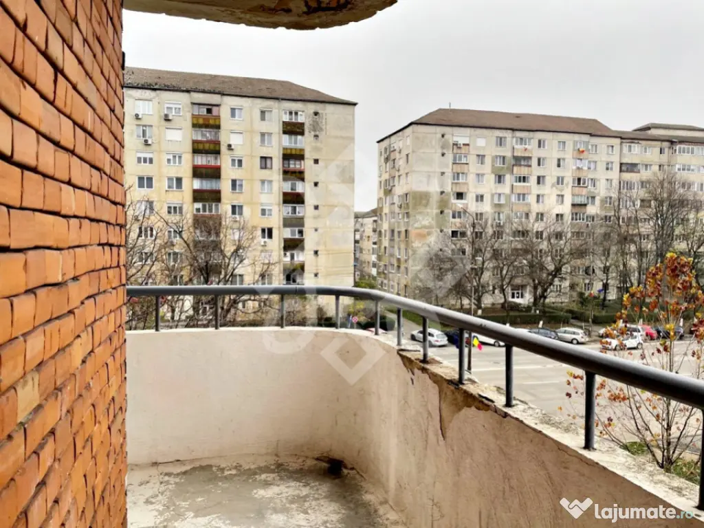 Apartament cu 3 camere de vanzare in Rogerius, Oradea 