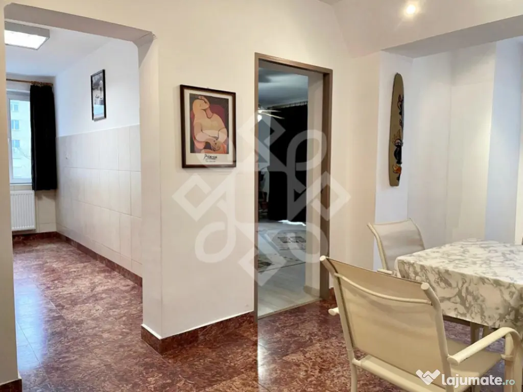 Apartament cu 3 camere de vanzare in Rogerius, Oradea 