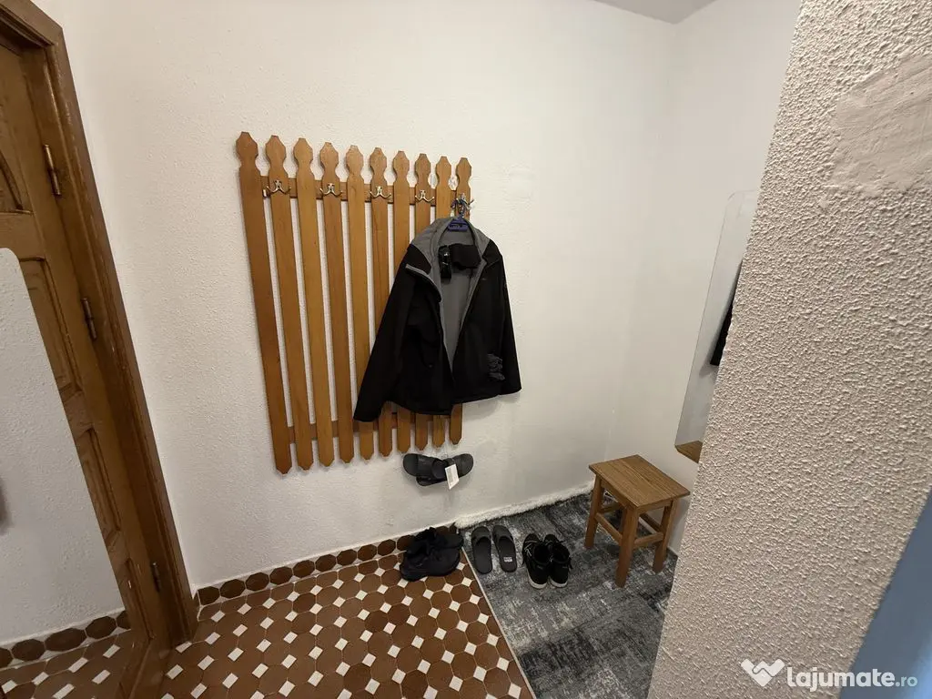 Apartament 3 camere zona Casa de Cultura 