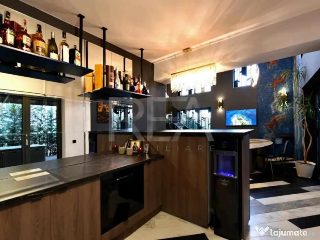 Blue Velvet in Cloud 9– Duplex Parter | Groundfloor Duplex 