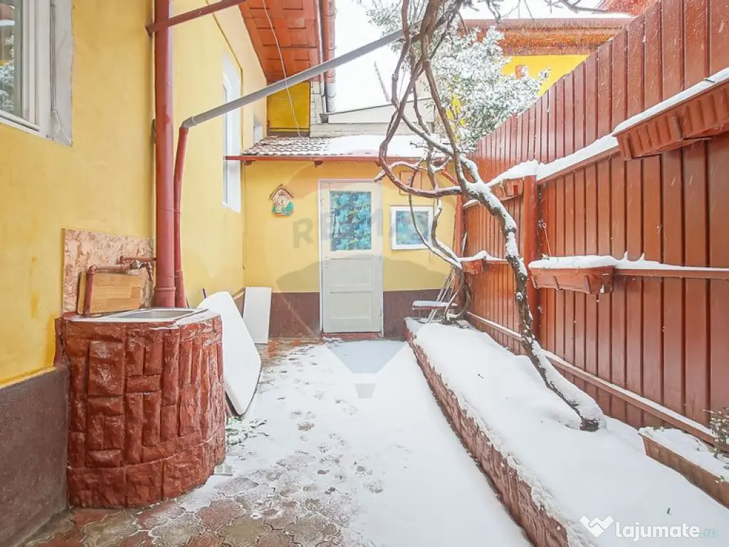 Proprietate cu 2 apartamente și garaj, Schei 