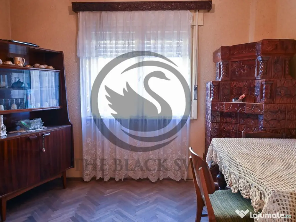 Casa cu 6 camere de vanzare | Zona Ultracentrala, Baicoi ... 