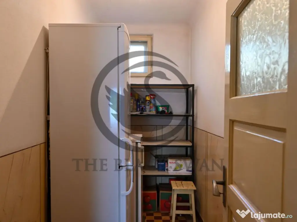 Casa cu 6 camere de vanzare | Zona Ultracentrala, Baicoi ... 