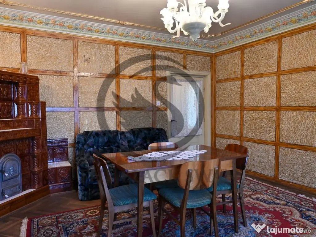 Casa cu 6 camere de vanzare | Zona Ultracentrala, Baicoi ... 