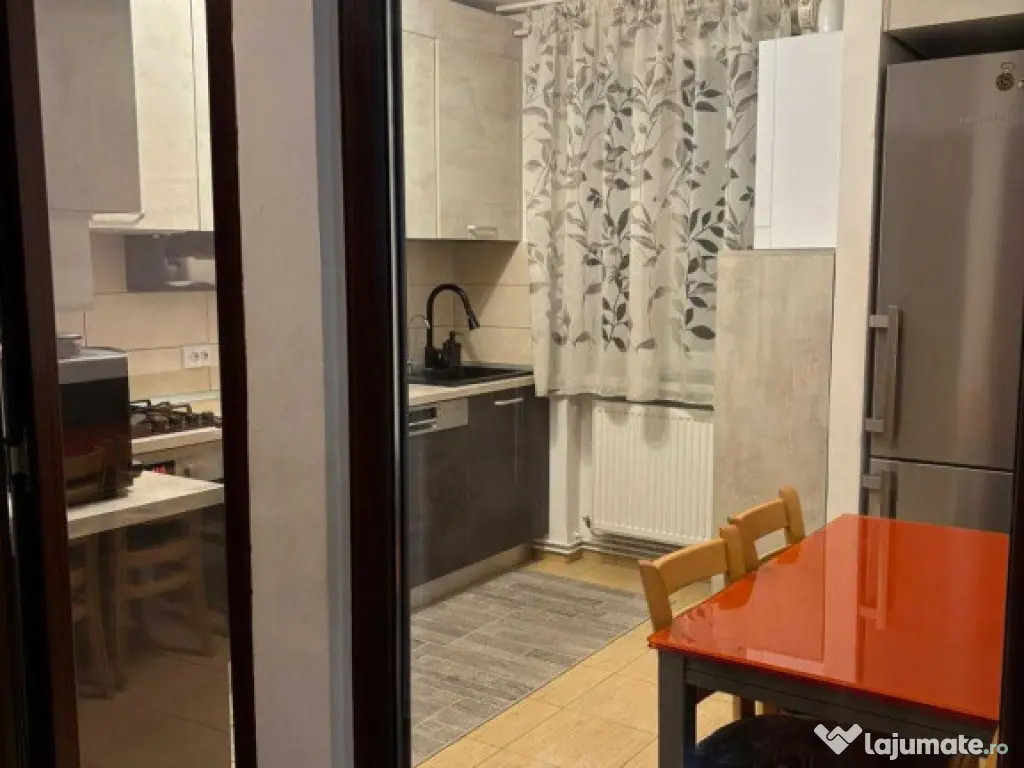 Apartament 4 camere Centru Civic,mobilat,174000 Euro 