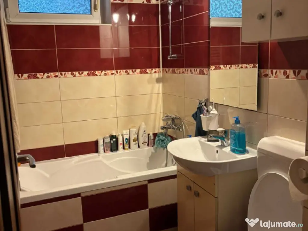 Apartament 4 camere Centru Civic,mobilat,174000 Euro 