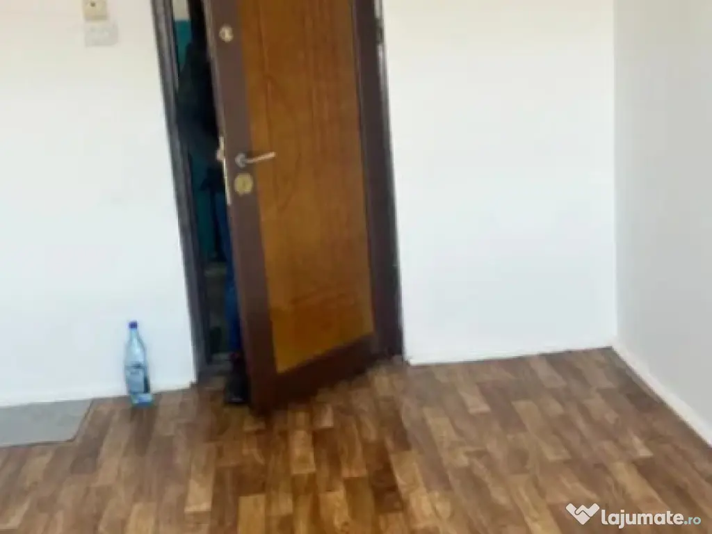 Camera de camin - zona Tractorul 