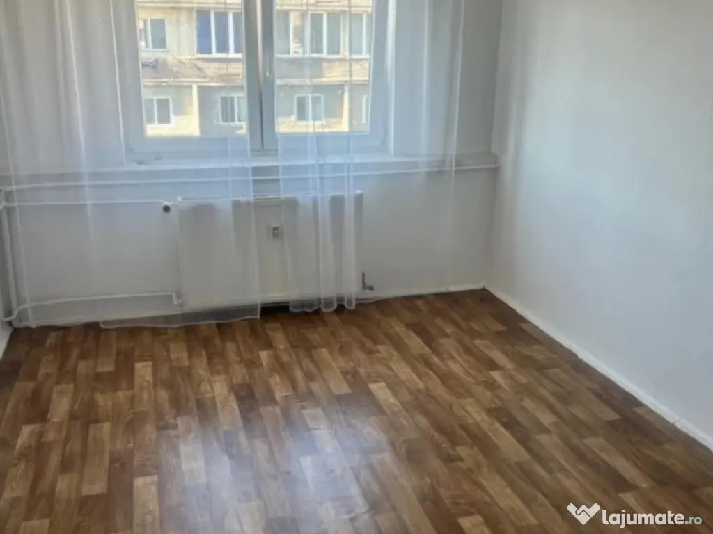 Camera de camin - zona Tractorul 