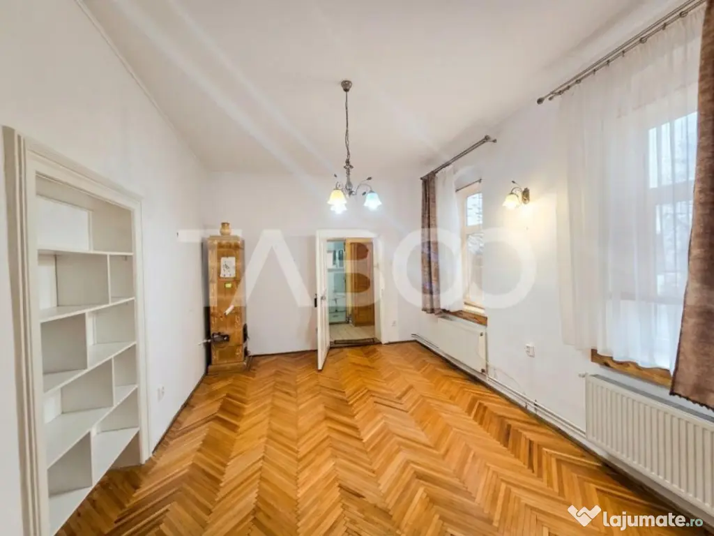 Apartament 3 camere 80 mpu etaj 1 zona Centru Istoric