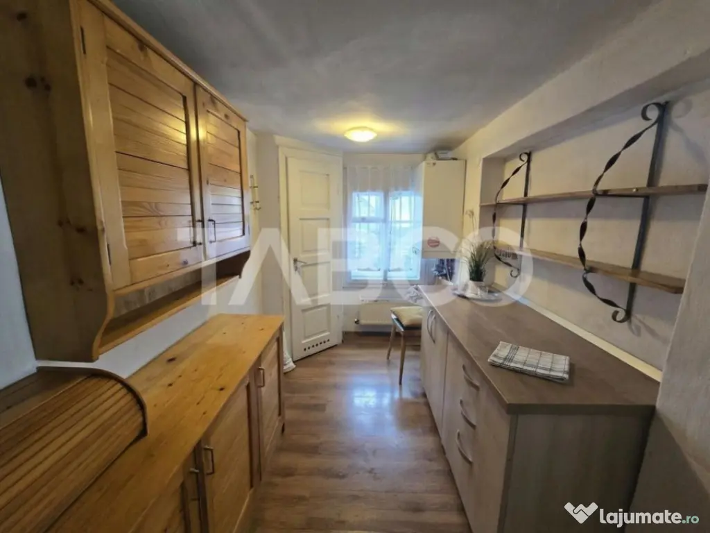 Apartament 3 camere 80 mpu etaj 1 zona Centru Istoric