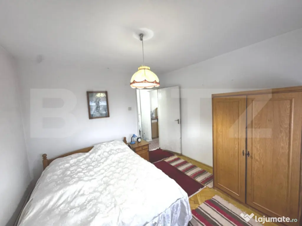 Apartament 3 camere, 64 mp, zona Central