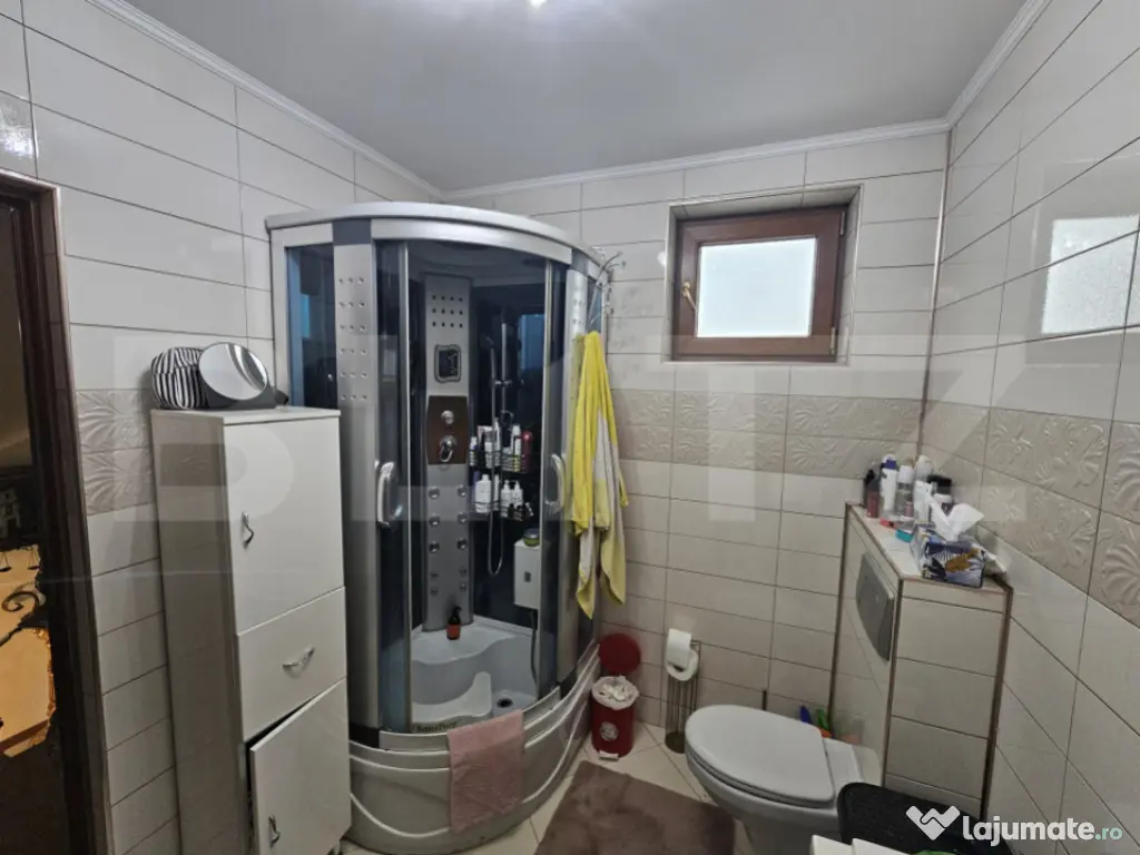 Eleganță și rafinament în Cetate – casa ideală pentru