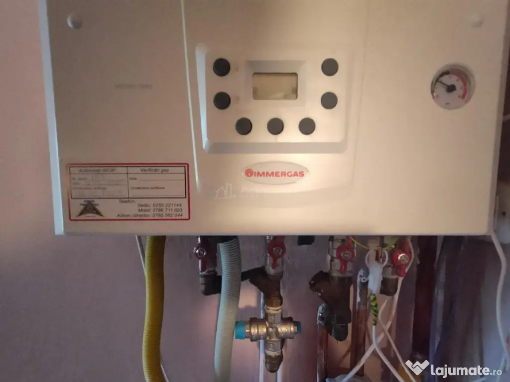 Resita Muncitoresc Casa Zona Lini#537;tit#259;