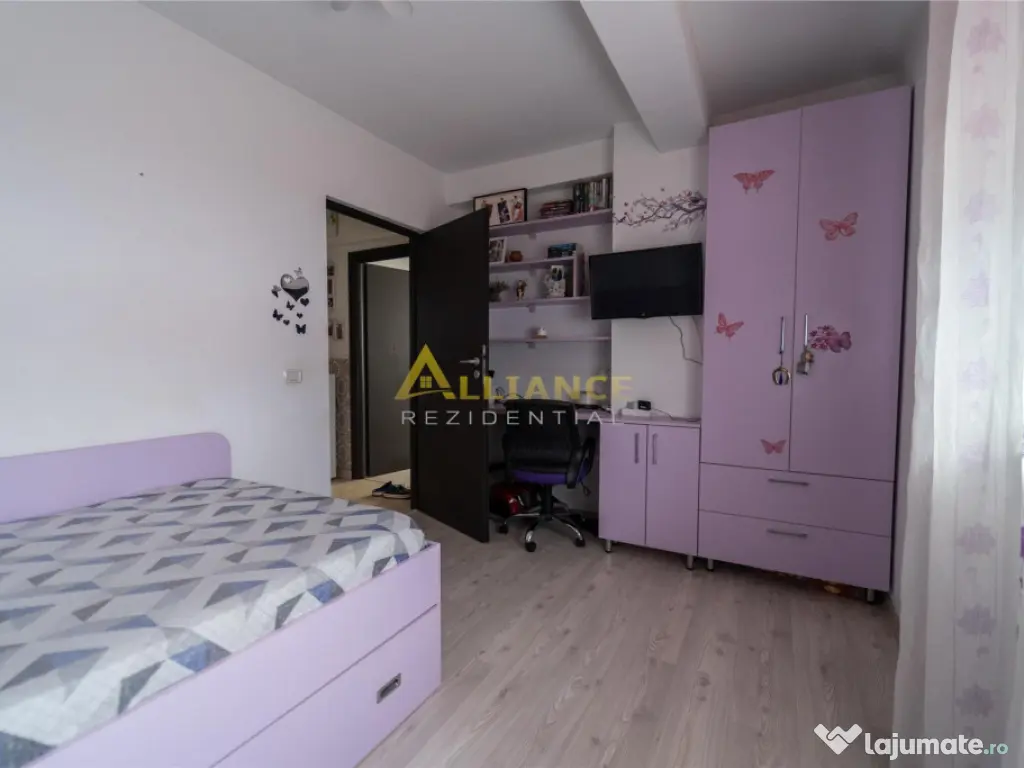 Apartament 3 camere – Str. Solstitiului