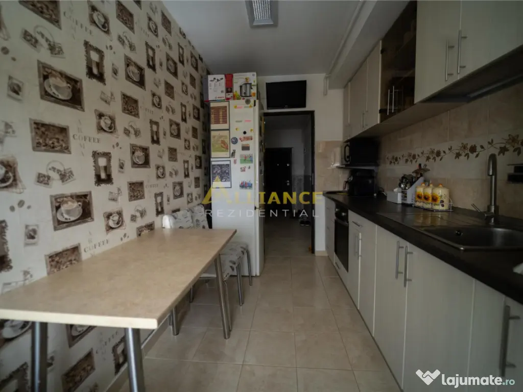 Apartament 3 camere – Str. Solstitiului