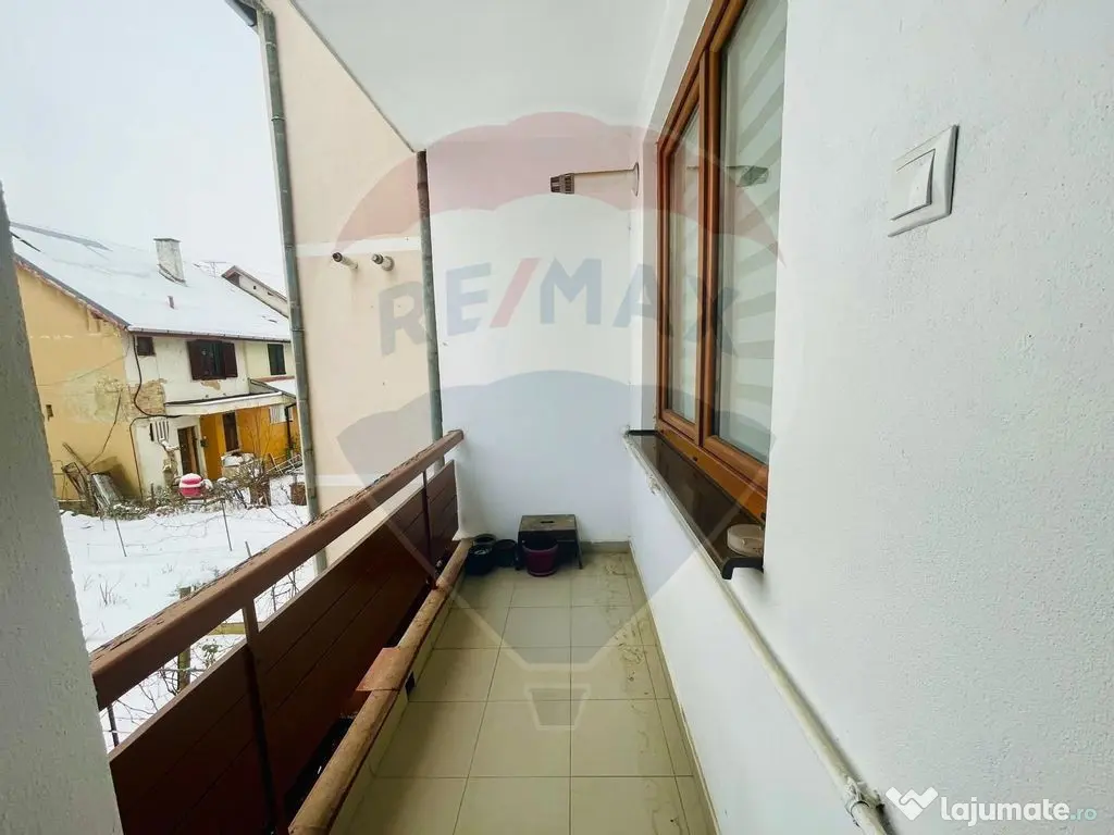 Apartament la vila - 2 camere - în zona Vasile Aaron