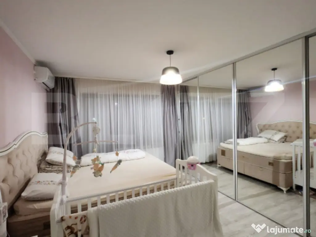 Apartament 3 camere, 2 bai, 2 parcari, 92 mp, zona Florilor 
