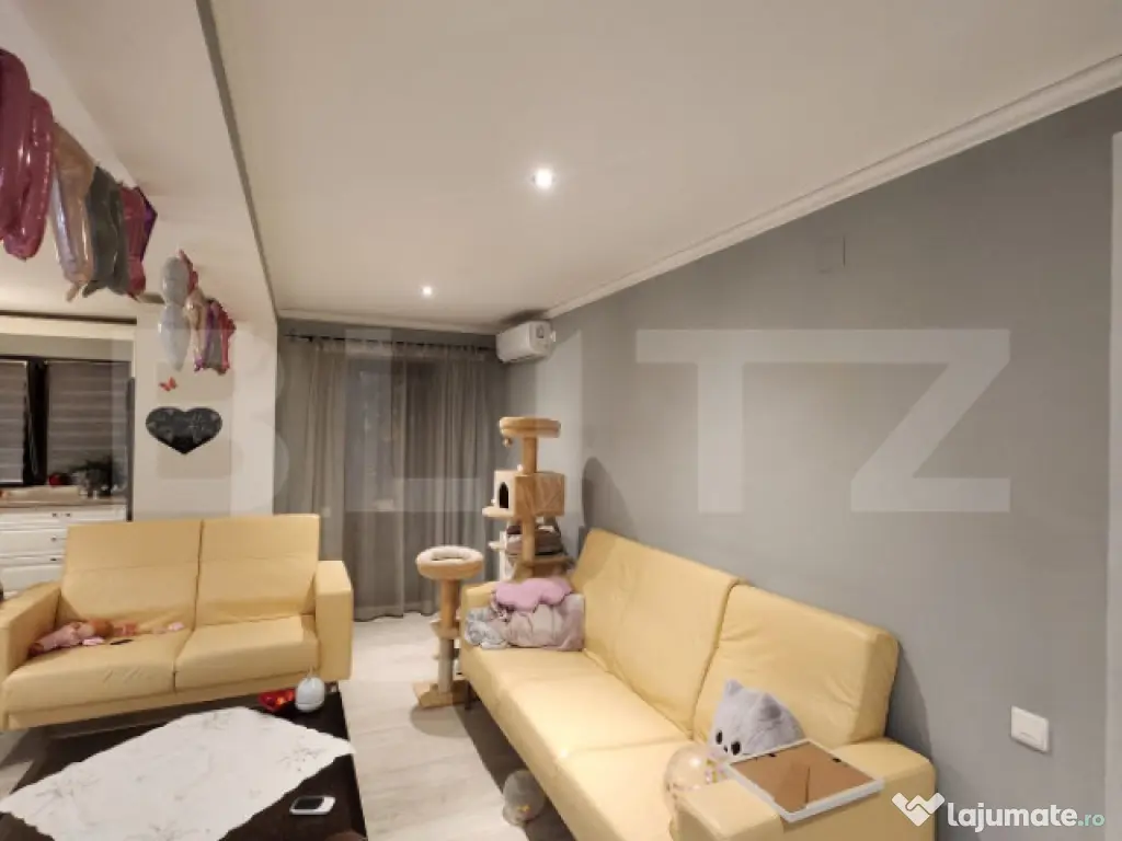 Apartament 3 camere, 2 bai, 2 parcari, 92 mp, zona Florilor 