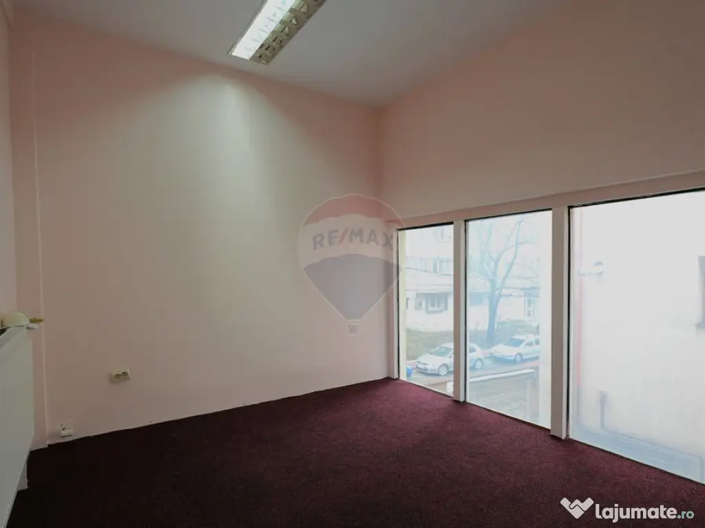 De Inchiriat Spațiu de birouri de 258mp în zona Baba No... 