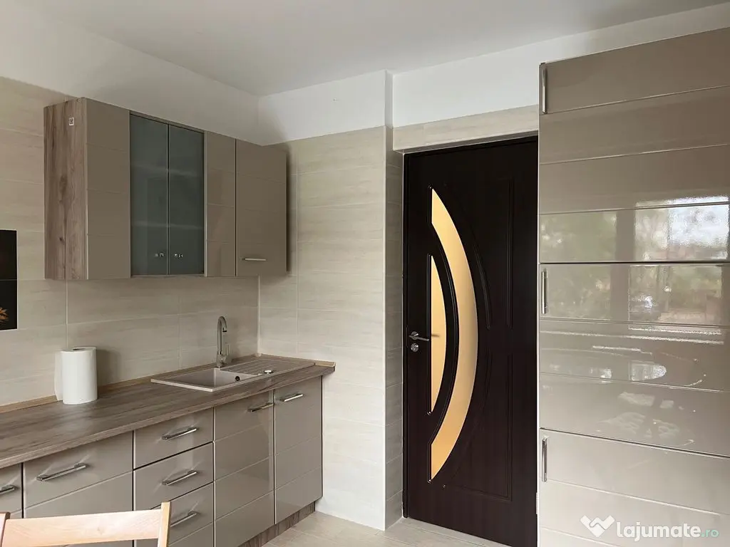 Apartament 3 camere Piata Victoriei-Iacob Felix 