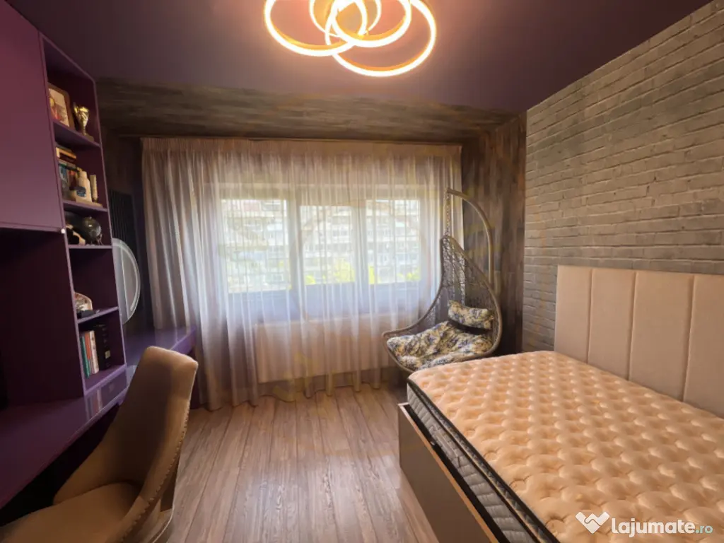 Apartament ultracentral Pitești – 3 camere decomandat, 82