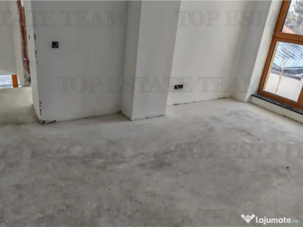 Apartament 3 camere, Duplex P 1 si curte proprie de 110 mp, 
