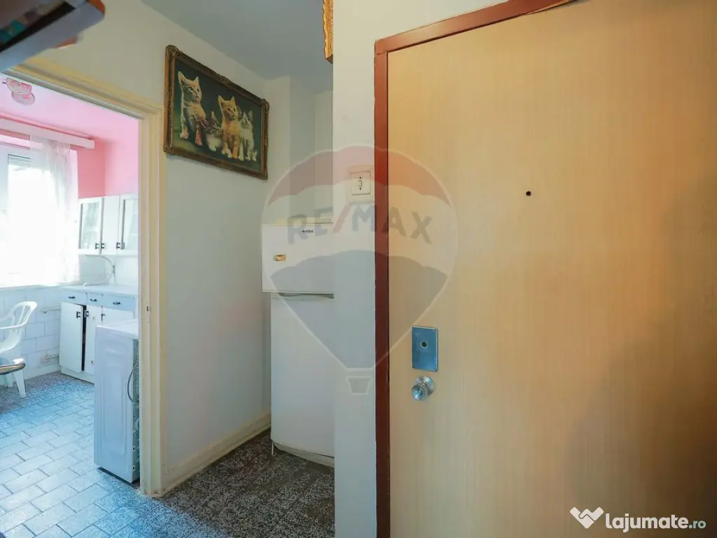 Apartament cu 3 camere, de vânzare în zona Rogerius 