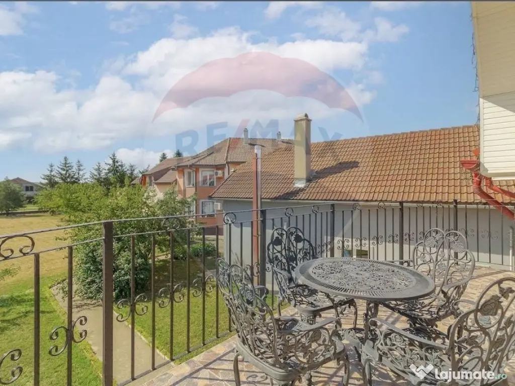 Casă / Vilă cu 16 camere de vânzare Sanmartin/Stefan c... 