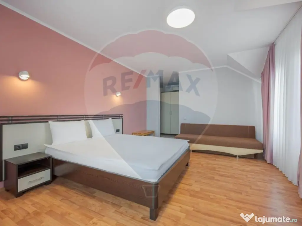 Casă / Vilă cu 16 camere de vânzare Sanmartin/Stefan c... 