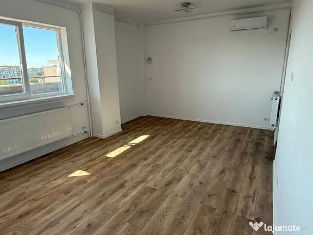 Garsoniera rondul cu flori Nitu Vasile 