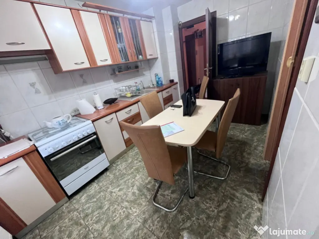 Apartament 4 camere decomandat, 88,09 mp utili, mobilat si u