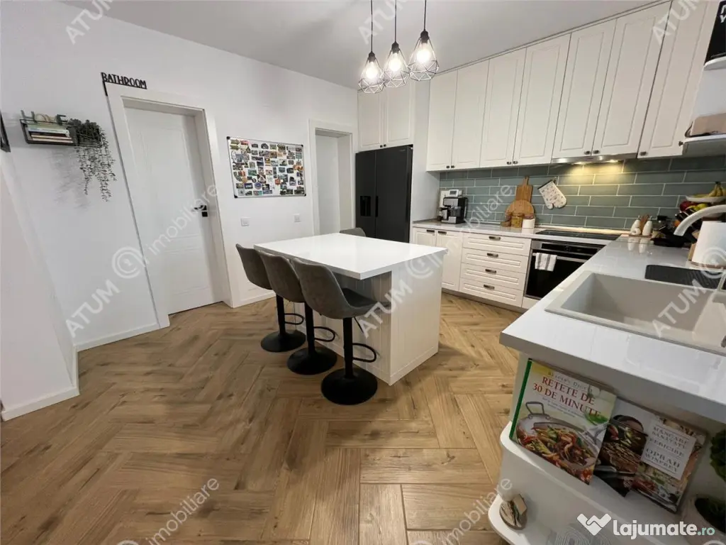 Casa individuala la cheie 4 camere 2 garaje de in Sibiu 