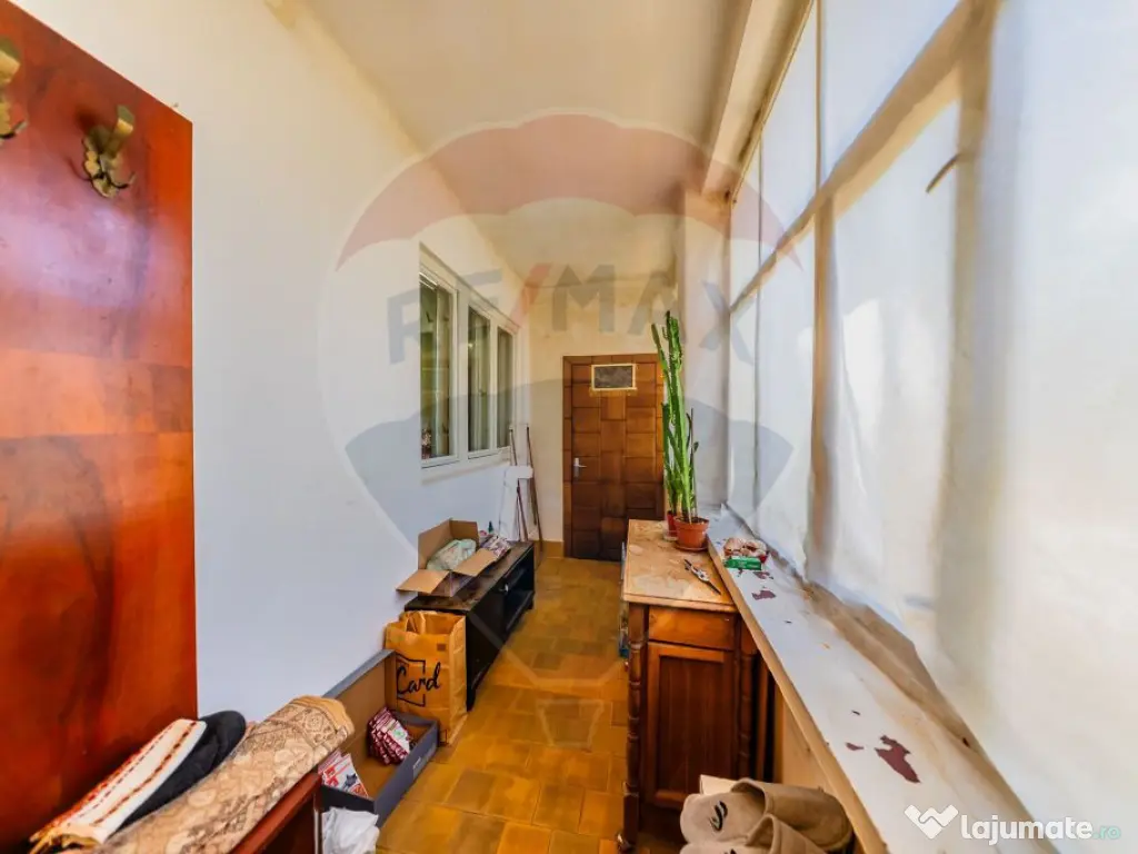 Casă cu 3 camere de vânzare în zona Gai, teren de 1249mp 