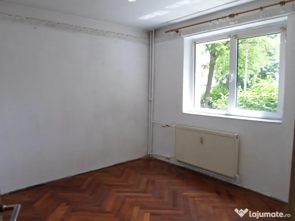 Apartament 3 camere, parter, Ploiesti, zona Caraiman, fara comision 