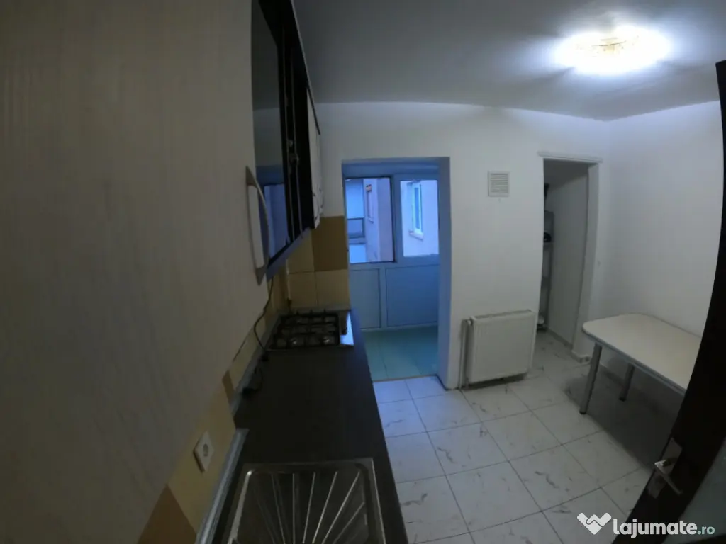 Apartament de Vânzare – decomandat 3 cam 70 mp 