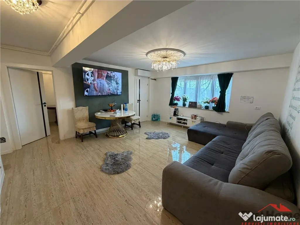 Apartament 3 camere, etaj 2 , ultracentral, renovat, incalzi 