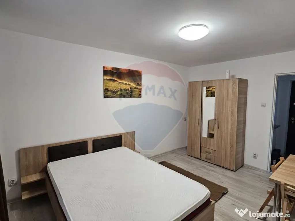 Apartament cu 1 camere de închiriat în zona 1 Mai 