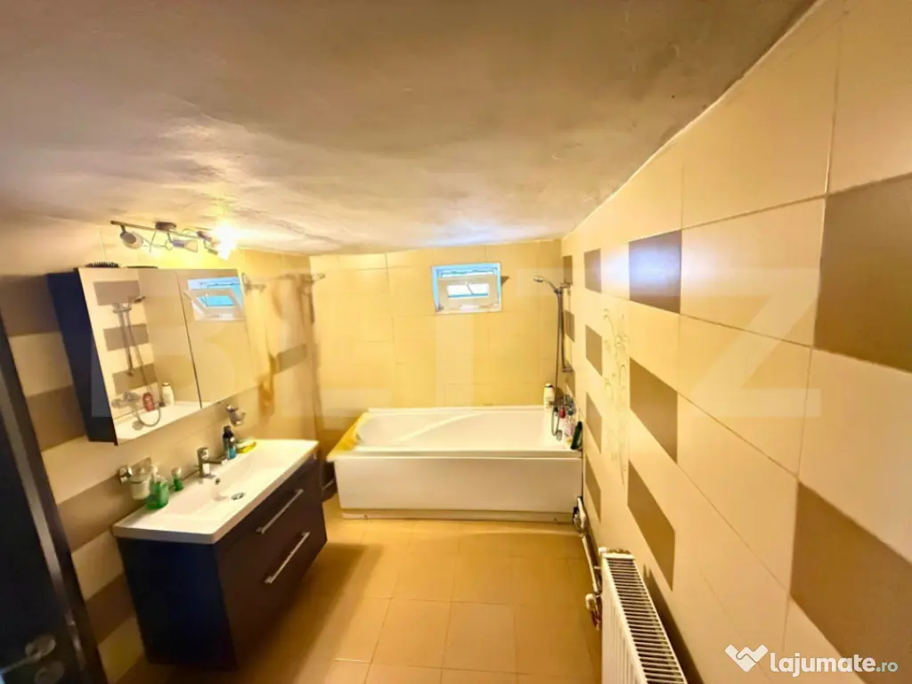 Casă de vânzare, 157 mp, zona Costeștii din Vale