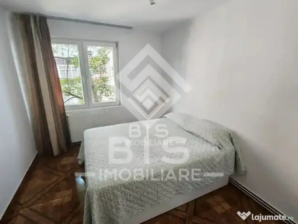 Apartament spatios etaj 2 - 92 mp