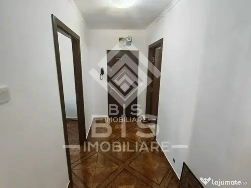 Apartament spatios etaj 2 - 92 mp