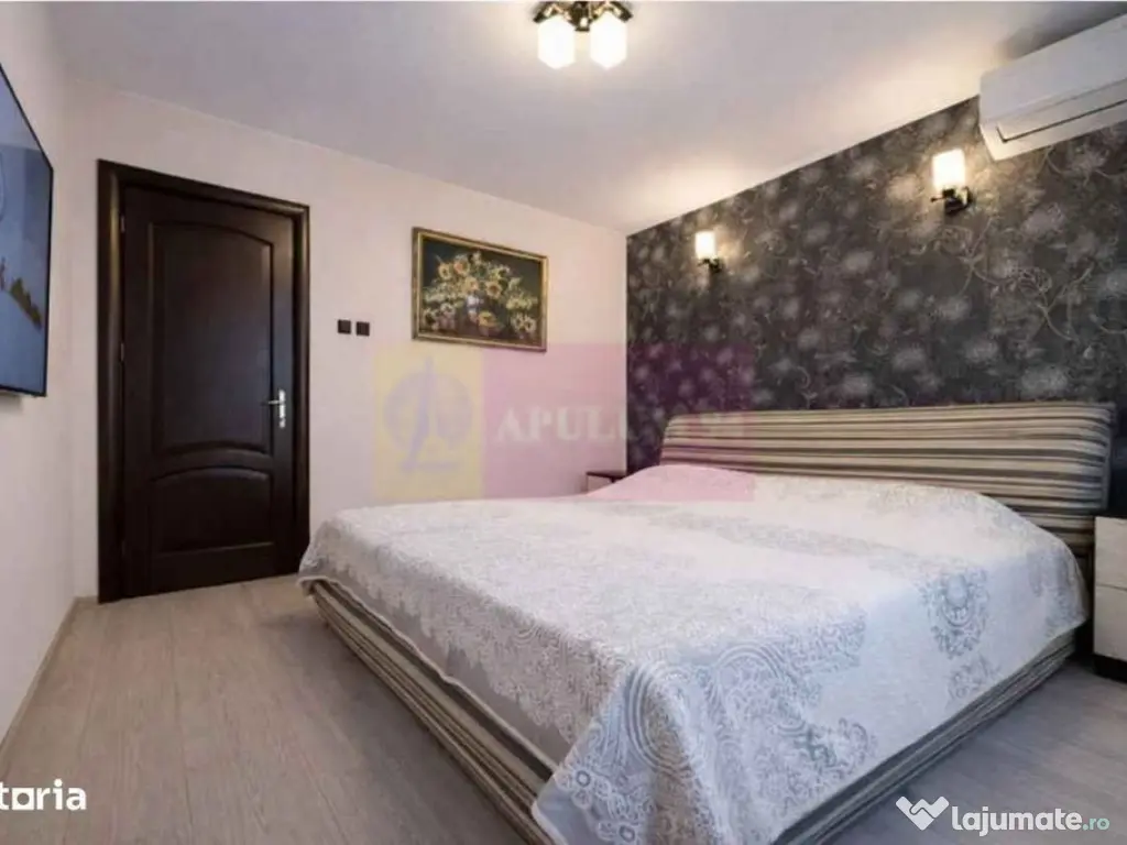 3 Camere cu 2 locuri de parcare in zona Pod Grant 